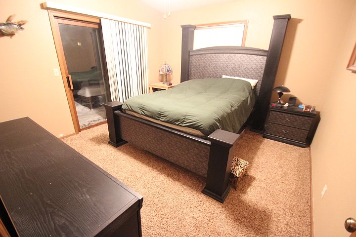 1st image of 428 28th Ave N