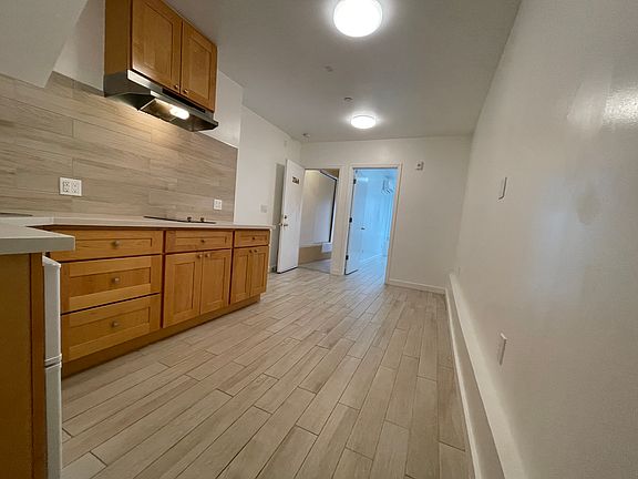 4th image of 334 3rd Ave APT 1