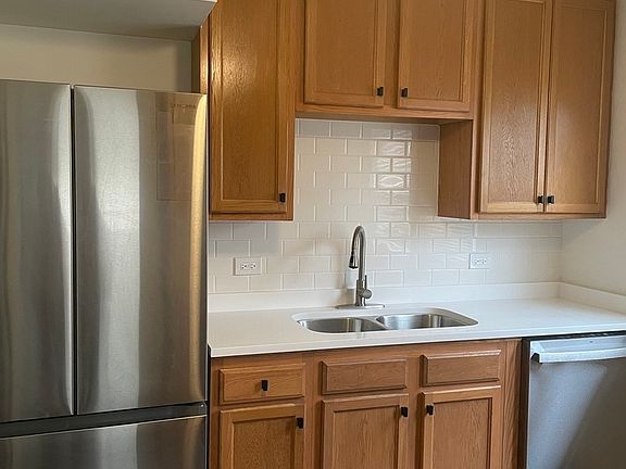 4th image of 9706 S McVicker Ave