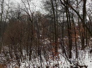 Majestic Heights Ln, Lansing, IA 52151