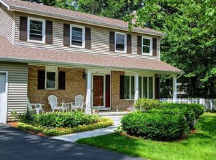 104 Robin Rd, Colchester, VT 05446