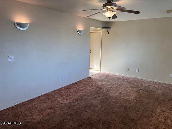 2nd image of 1105 S McCall St