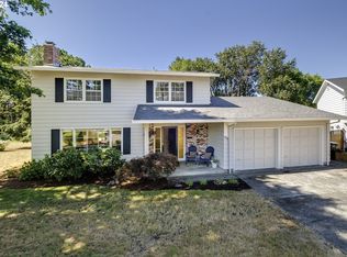 2542 SE Meadow Lark Dr, Hillsboro, OR 97123