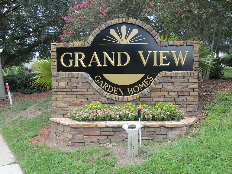 Grand View Garden Homes — Photo 6