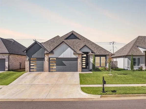 15801 Capri Ln, Edmond, OK 73013