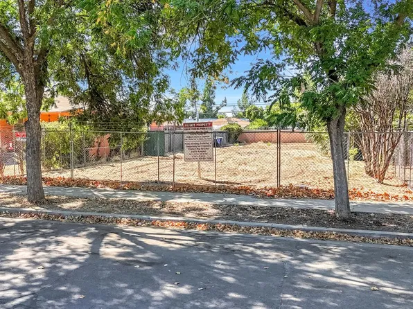 3436 E Mono St, Fresno, CA 93702