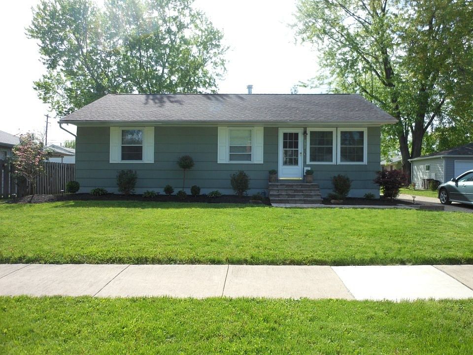 1st image of 393 Cheyenne Dr.