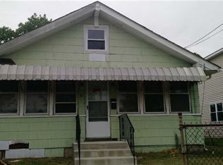 79 Chestnut Rd, Inwood, NY 11096