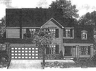 10484 River Edge Trl, Saline, MI 48176