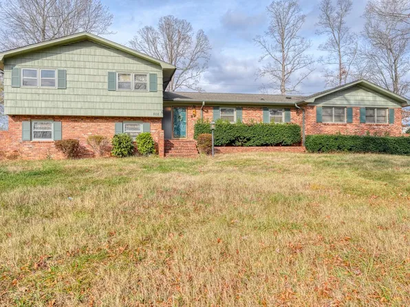 808 Cecelia Dr, Boiling Springs, SC 29316