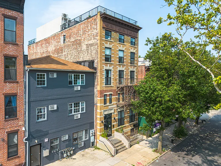 185 Chauncey St #1F — Photo 18