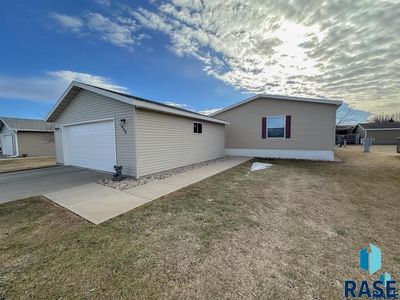5652 W Meridian Pl, Sioux Falls, SD, 57106