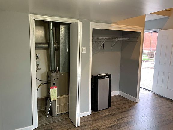 3rd image of 1214 Logan St #3