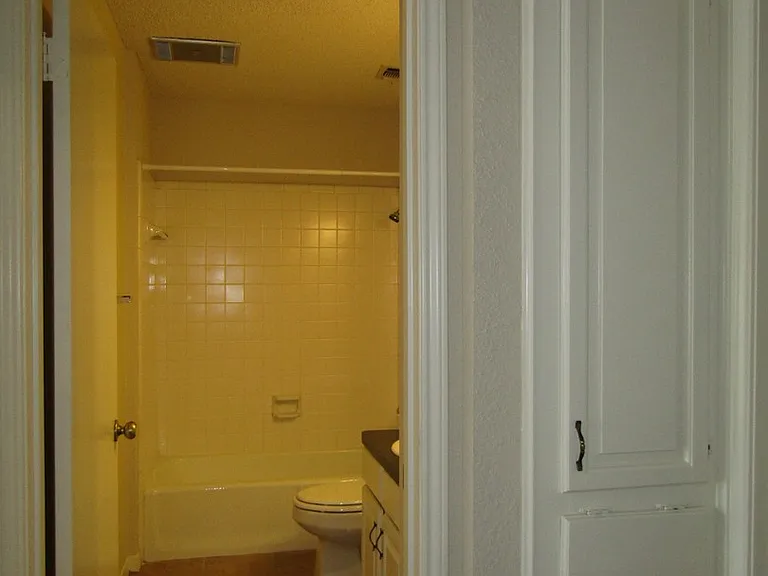 8325 Fathom Cir — Photo 25