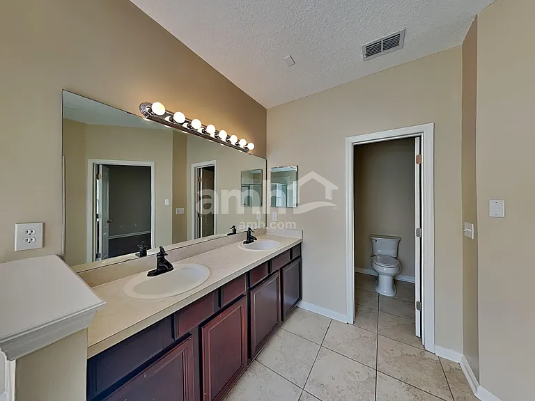 1406 Canopy Oaks Dr — Photo 13