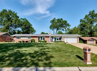 12225 Blackhall Dr, Saint Louis, MO 63128