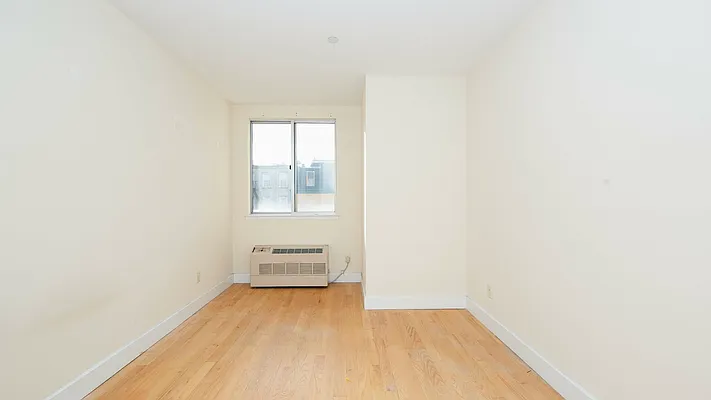 Rented by Nooklyn NYC LLC | media 33