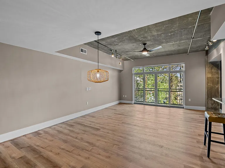 444 Blount St #205 — Photo 13