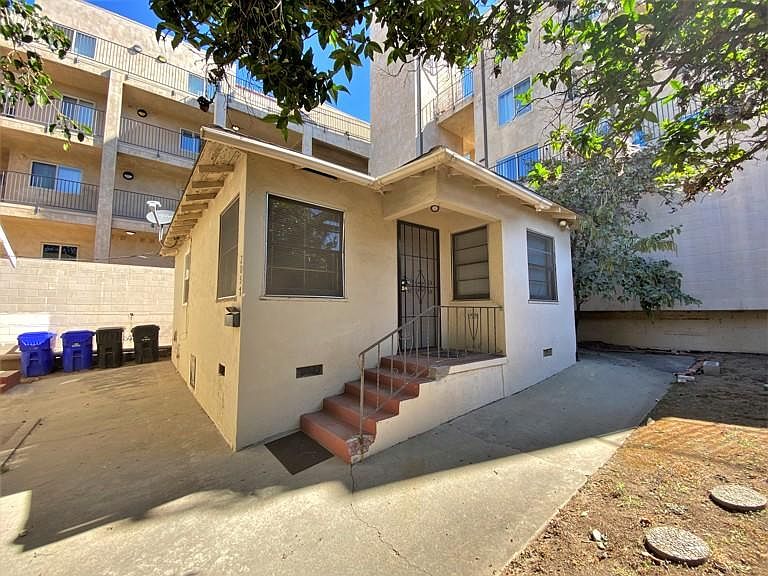 1st image of 2057 Kettner Blvd