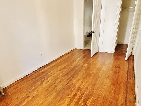 4th image of 18-21 Ditmars Blvd #2F