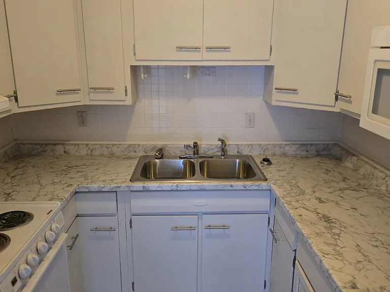 4238 California Ave — Photo 5