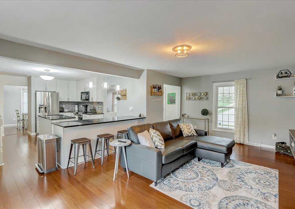 1st image of 453 Cambridge Ave