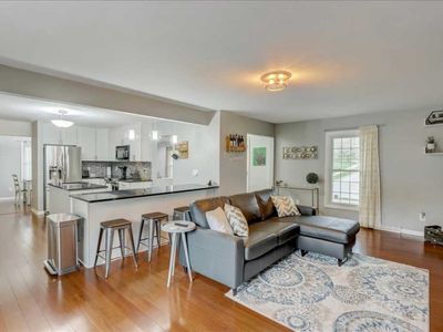 453 Cambridge Ave, Waukesha, WI, 53188