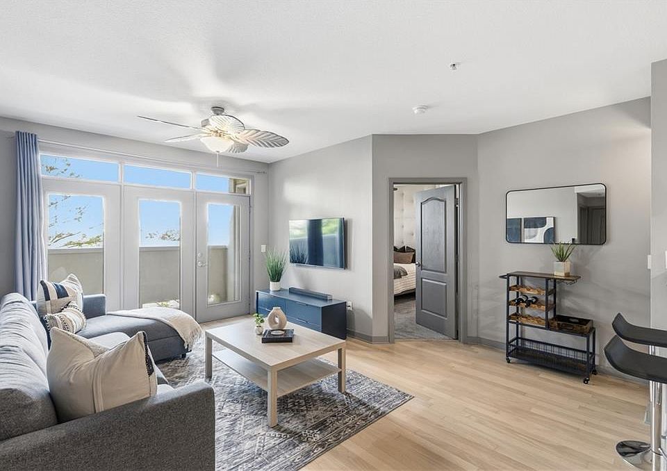 1st image of 390 17th St NW Unit 4053
