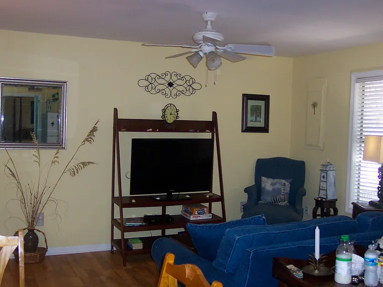 1527 Ben Sawyer Blvd #1527 — Photo 4