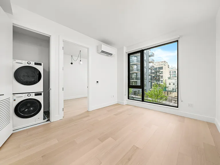 218 Front St #711 — Photo 4