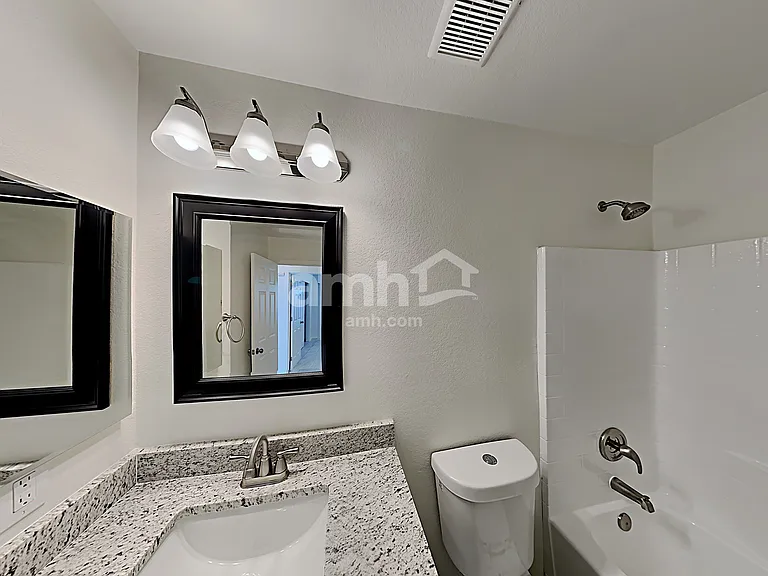 2036 W Kristina Ave — Photo 17