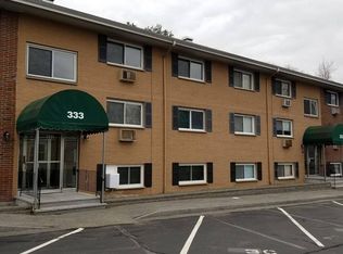 333 Central St APT 1D, Saugus, MA 01906