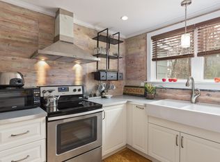 144 Weaver Dairy Rd, Chapel Hill, NC 27514