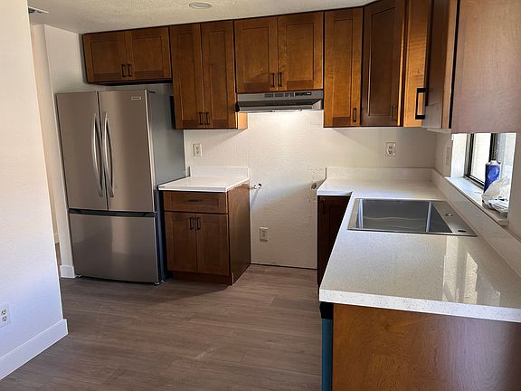 4th image of 334 Barrington Way