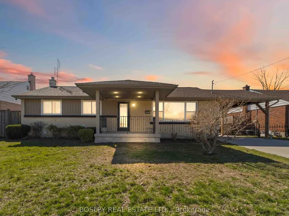 5009 Amelia Cres, Niagara Falls, ON L2E 5C4