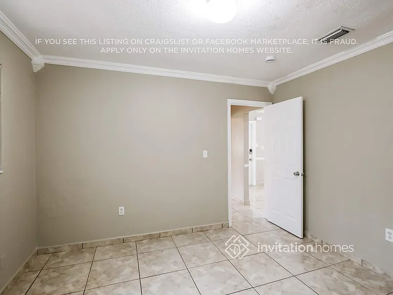6545 SW 29th St — Photo 14