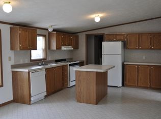 8403 Thetford Ln, Willis, MI 48191