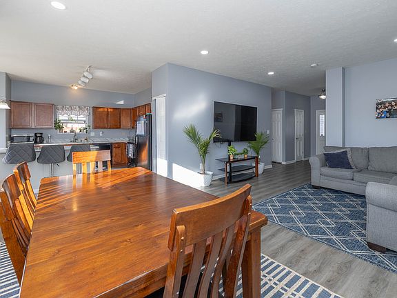 5th image of 5224 Basin Park Dr