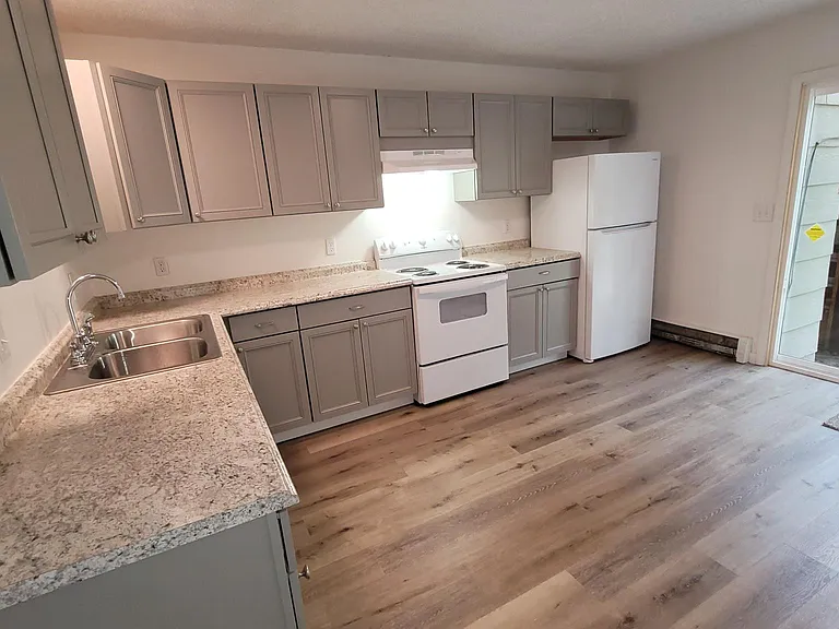 3216 Chipeta Ct #4 — Photo 3