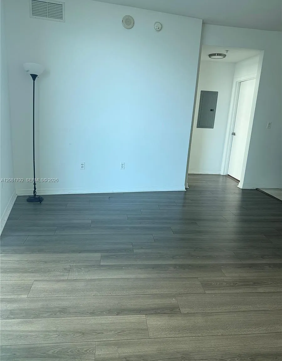 Quantum On The Bay Condo — Photo 3