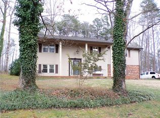 203 Faye Ct, King, NC 27021
