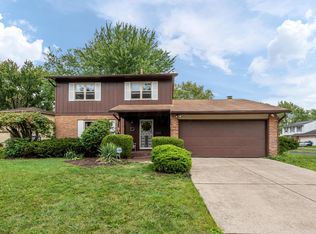 5458 Cedarbush Rd, Columbus, OH 43229