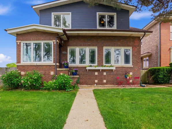 6710 Riverside Dr, Berwyn, IL 60402