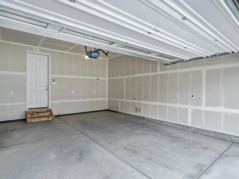 9640 Reunion Pkwy — Photo 30