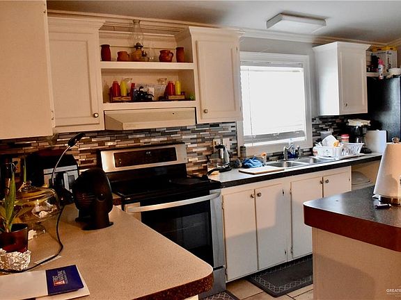 5th image of 6209 Poinsetta St