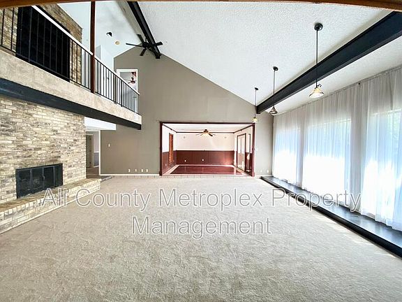4th image of 1004 Orlando Cir