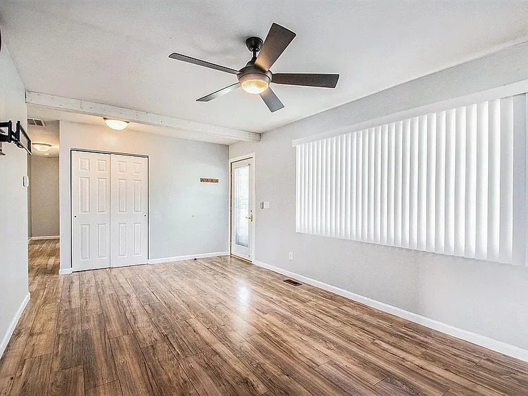 2404 Hummel Dr — Photo 4