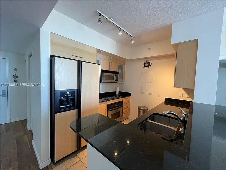 335 Biscayne Blvd #3603 — Photo 6