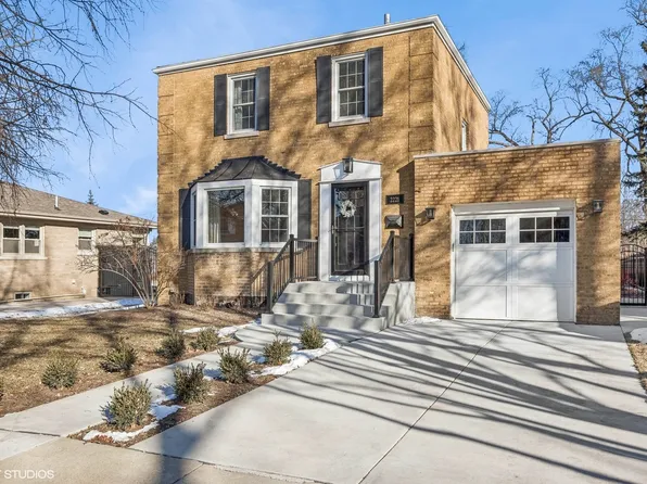 2221 Downing Ave, Westchester, IL 60154