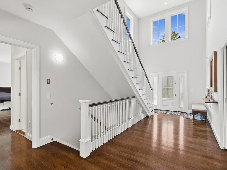 5 Central Ave — Photo 13